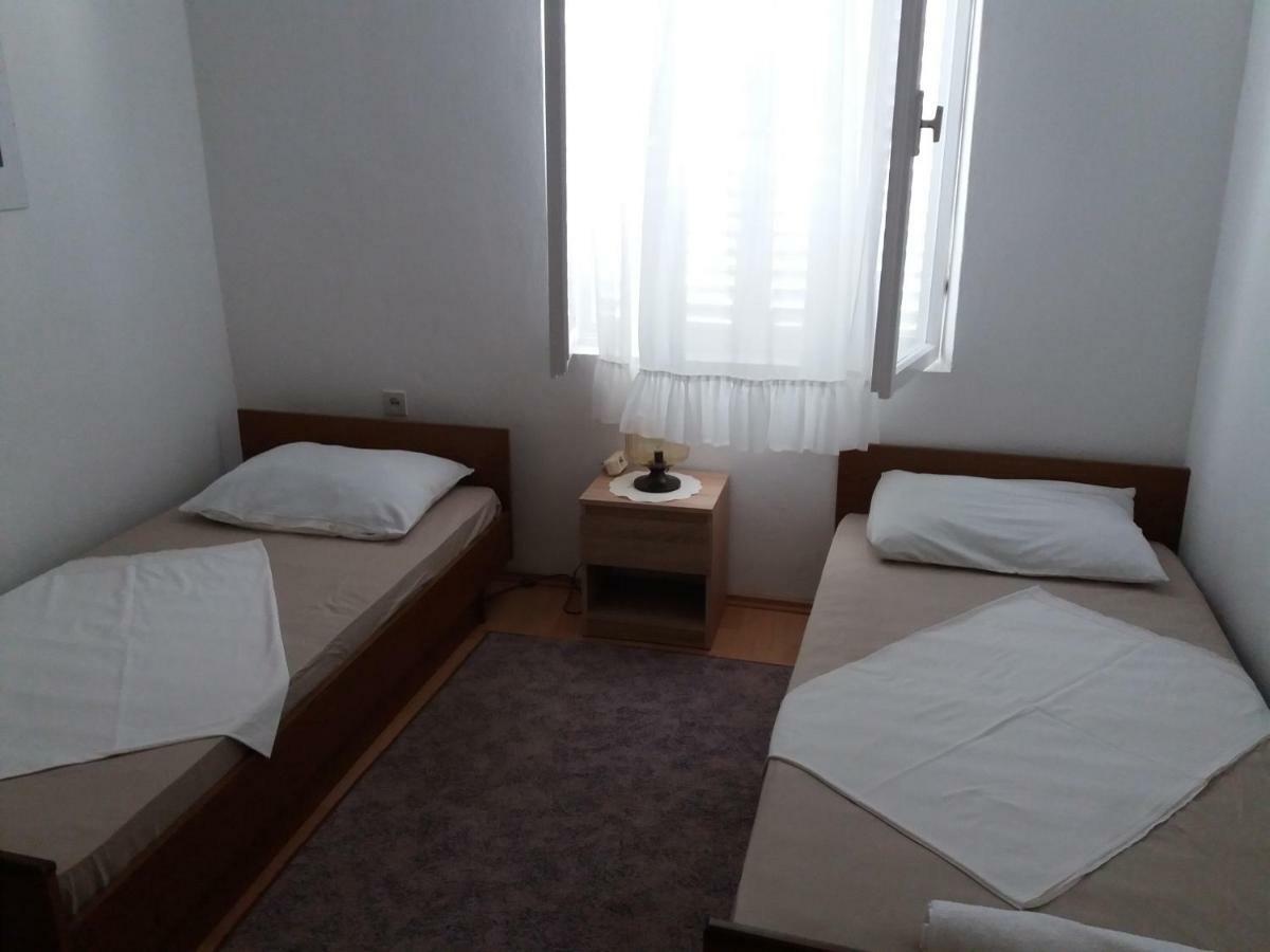 Apartman Nona Povljana Zewnętrze zdjęcie