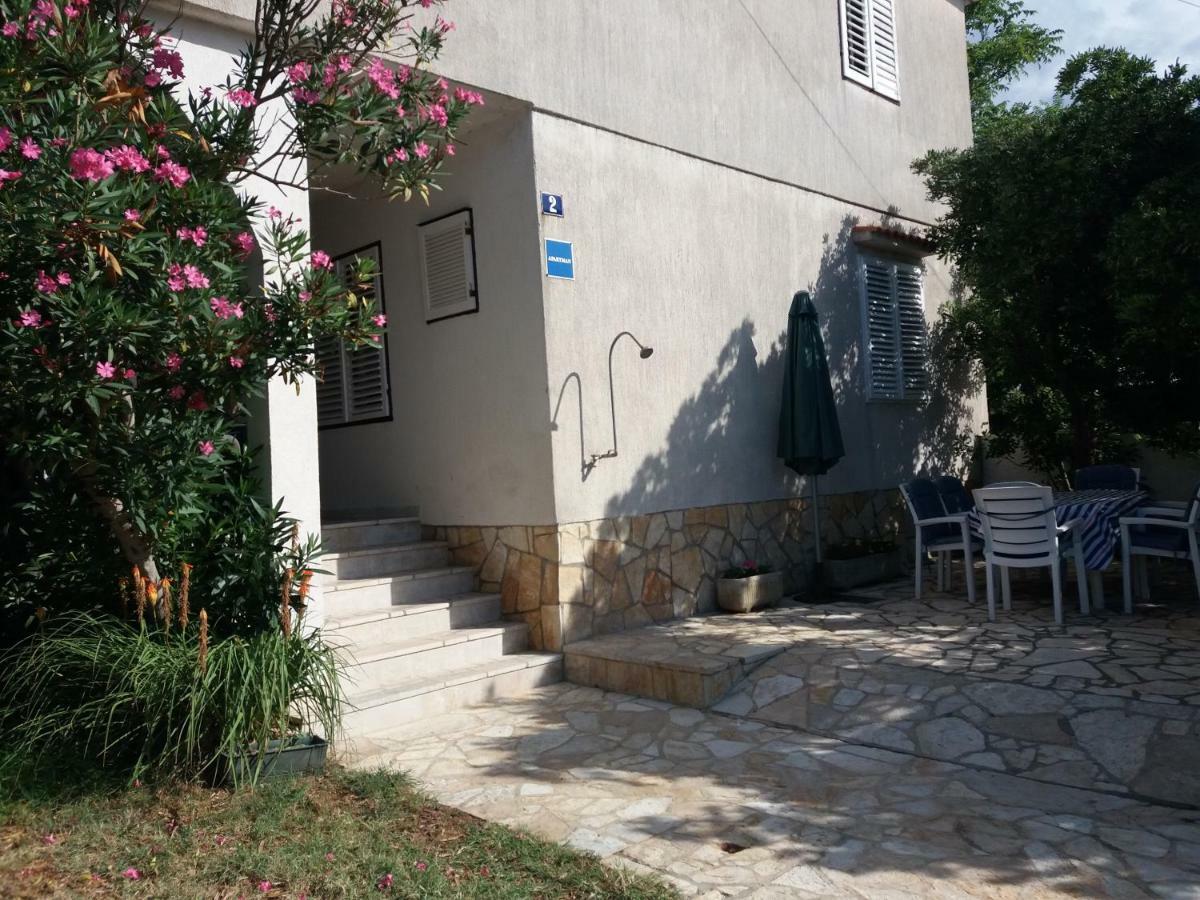 Apartman Nona Povljana Zewnętrze zdjęcie