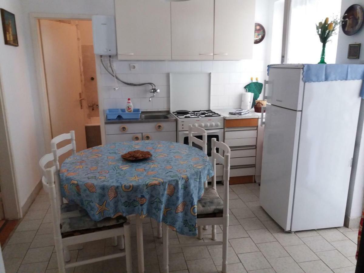 Apartman Nona Povljana Zewnętrze zdjęcie
